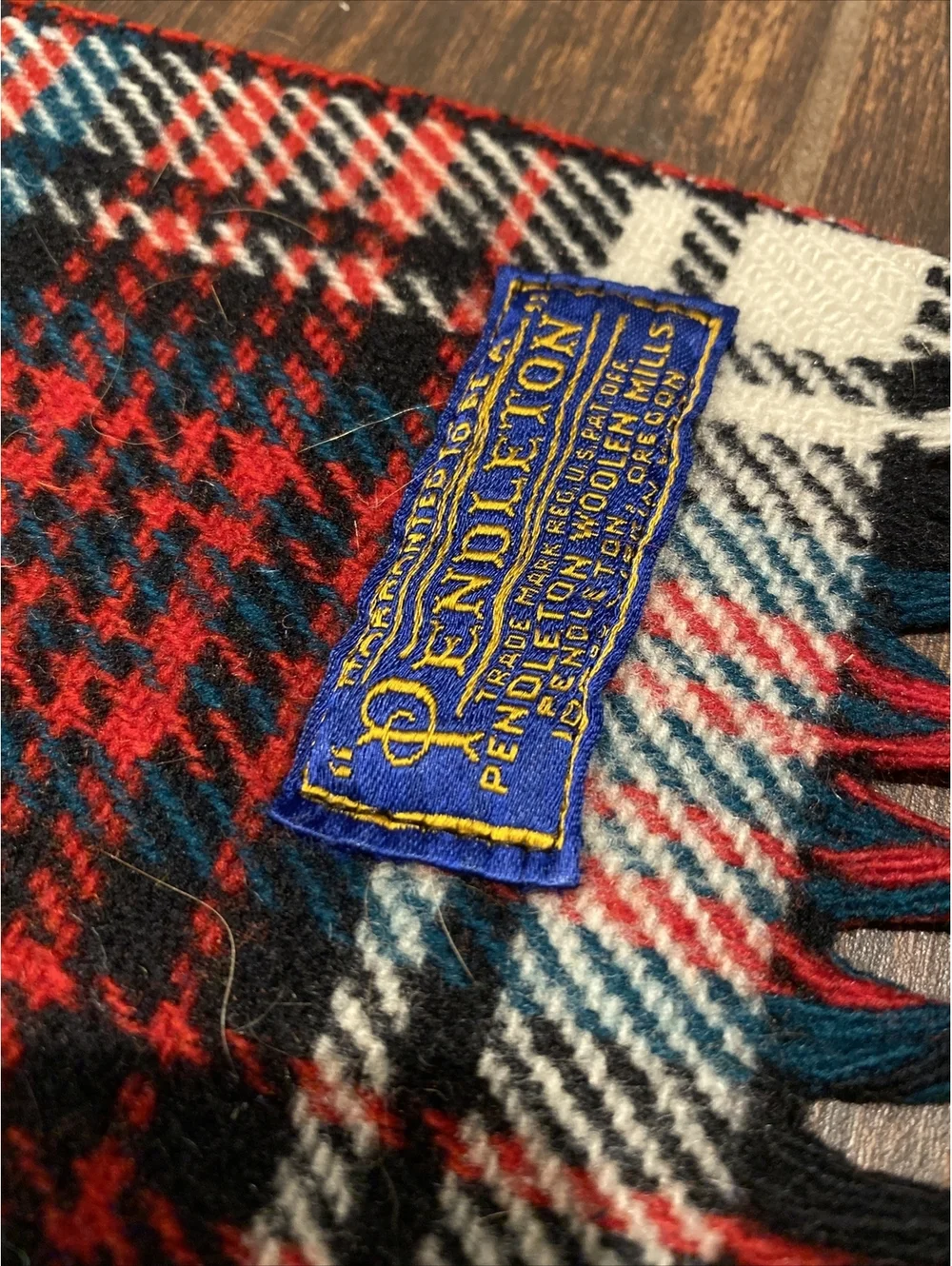 Vintage Pendleton 100% Wool Blanket Fringe Ends 51”x 61”